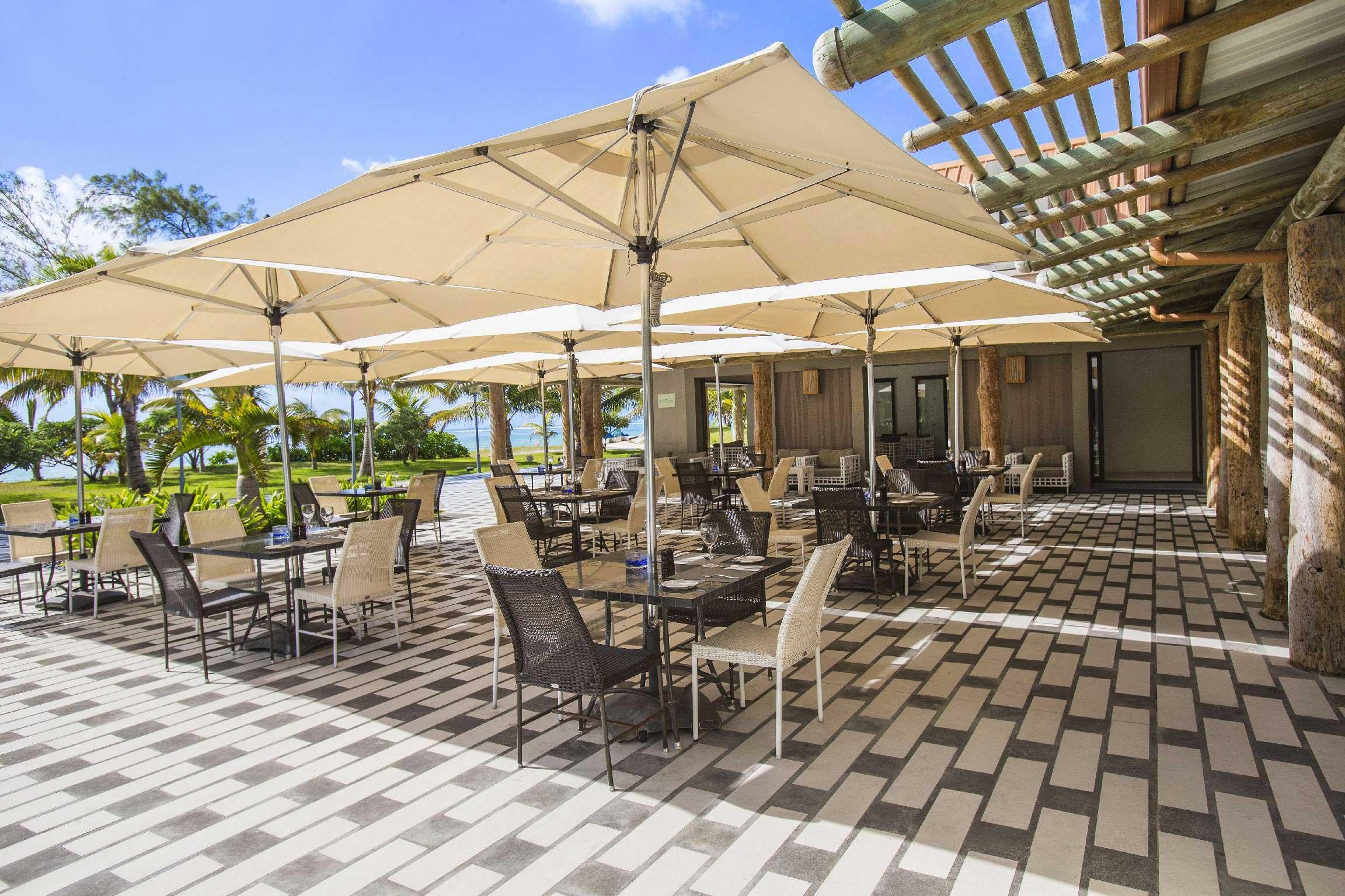 Crystals Beach Resort Belle Mare, A Member Of Radisson Individuals Palmar Exteriör bild
