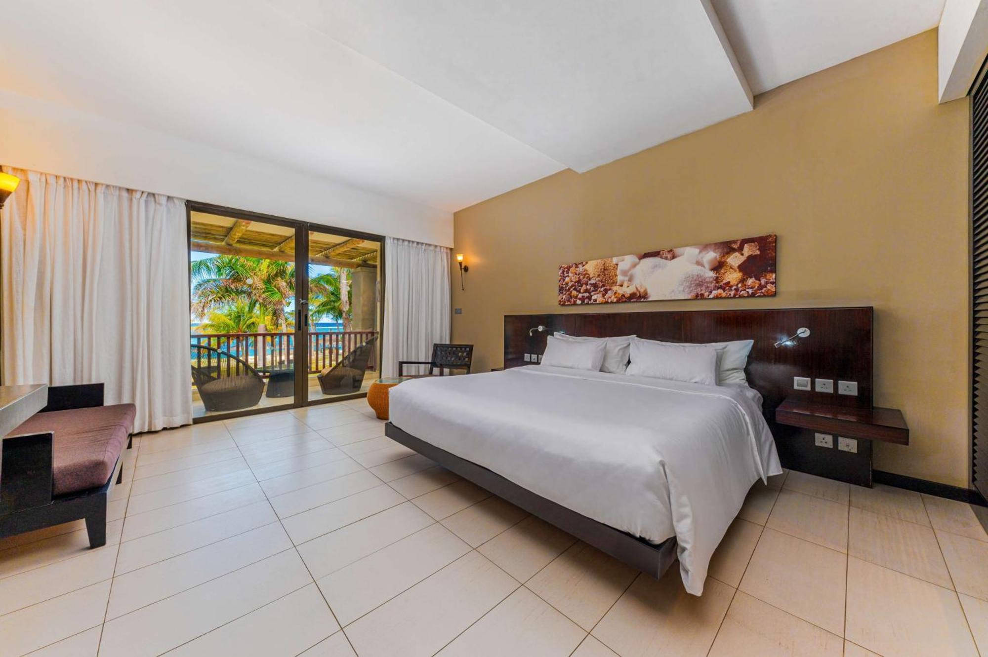 Crystals Beach Resort Belle Mare, A Member Of Radisson Individuals Palmar Exteriör bild