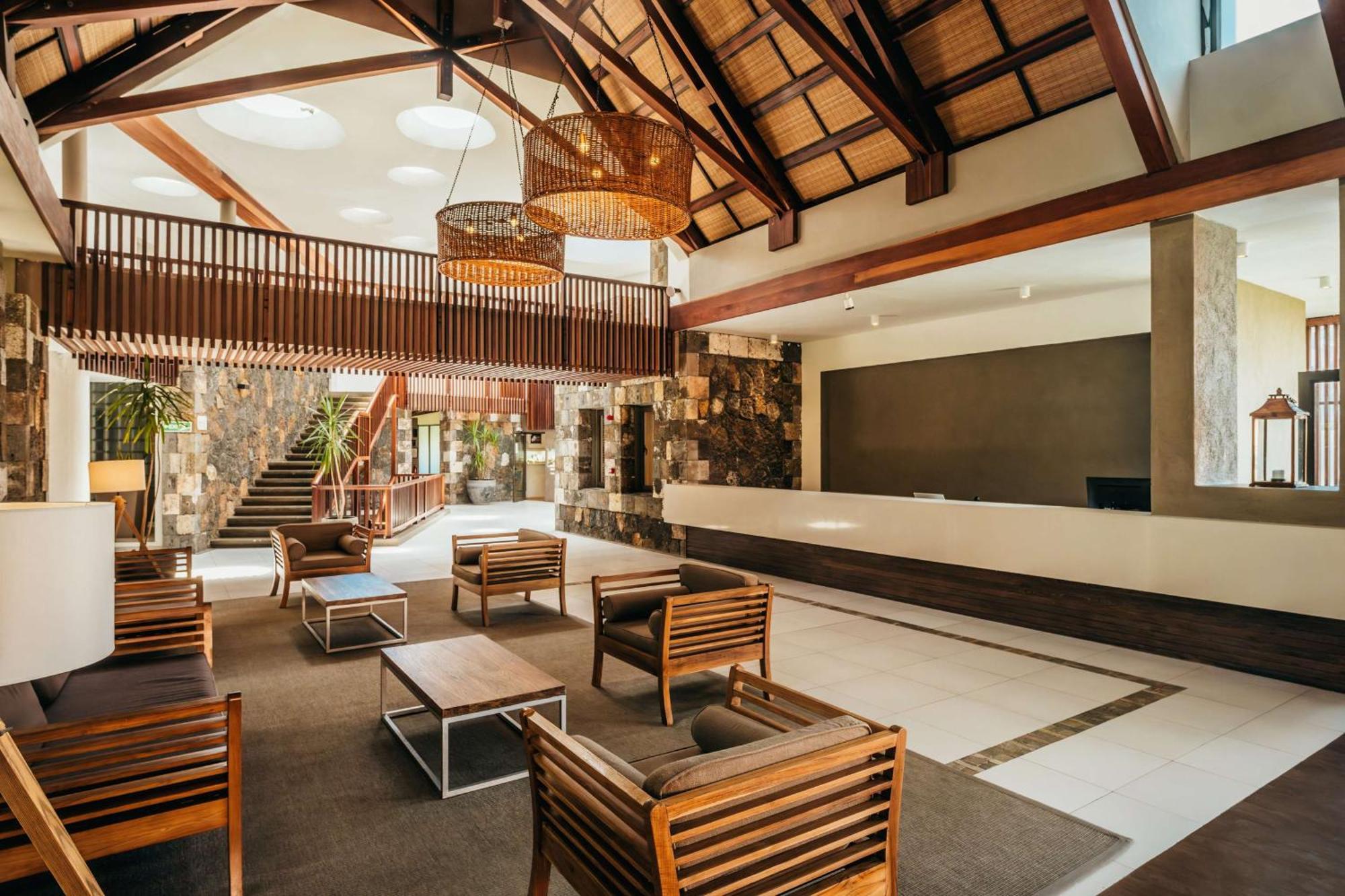 Crystals Beach Resort Belle Mare, A Member Of Radisson Individuals Palmar Exteriör bild