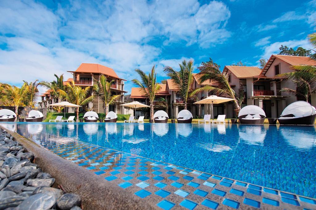 Crystals Beach Resort Belle Mare, A Member Of Radisson Individuals Palmar Exteriör bild